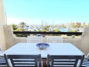 Casa Marinera En El Puerto Deportivo Tomas Maestre